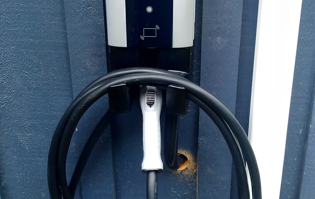 Traditional Vs. Smart EV Charger Installation in Vancouver Townhouses and How Electrical Planning Report Helps to Assess 